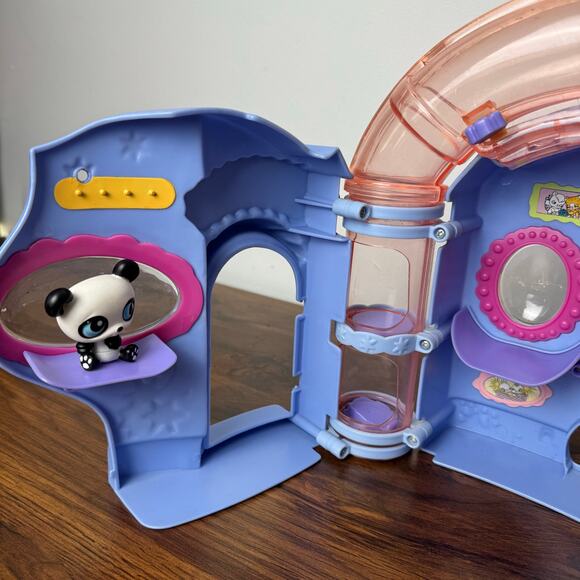 Littlest Pet Shop Little Lovin' Pet Playhouse with Figures - Picture 5 of 12